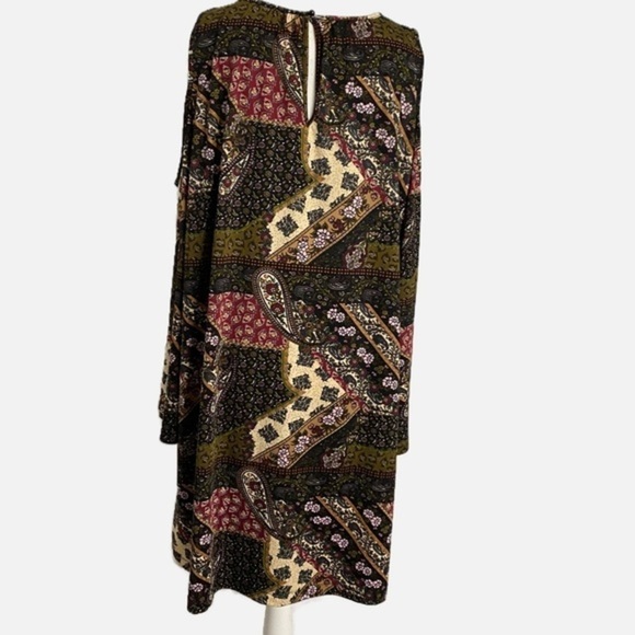 Beige ECI Cold Shoulder Bell Sleeve Jersey Printed Mini Dress - Picture 2 of 13
